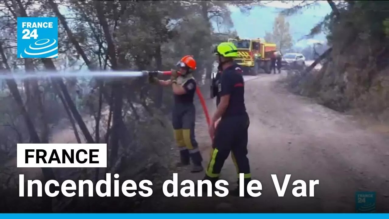 Incendies dans le Var : les pompiers espèrent fixer le feu d'ici à la fin de matinée