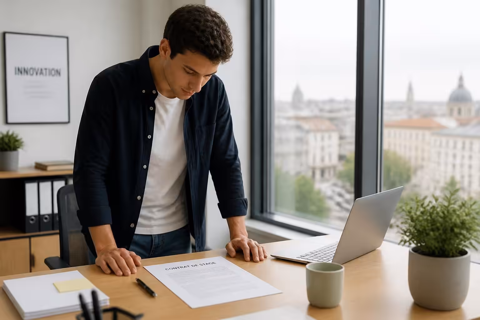 découvrez tout ce qu'il faut savoir sur le contrat de stage étudiant : droits, obligations et conseils pour bien le comprendre et réussir votre immersion professionnelle.